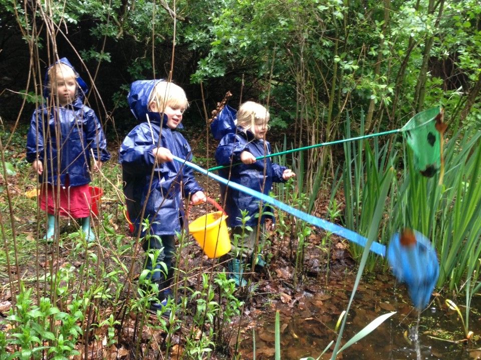  spelende kinderen