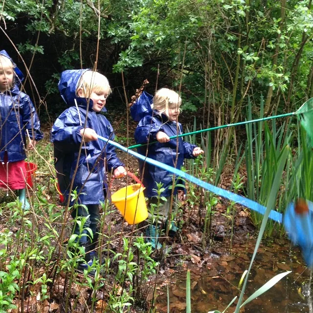  spelende kinderen